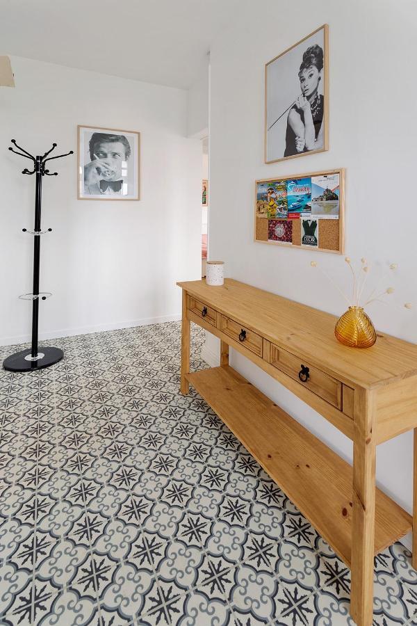 ポントルソンLoft British Au Pied Du Mont !アパートメント エクステリア 写真